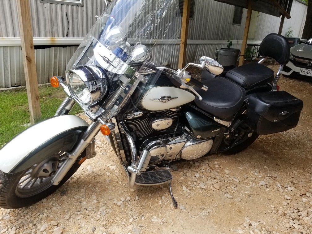 SUZUKI BOULEVARD 800 CC