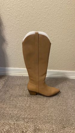 Beige Boot