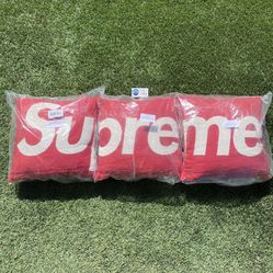 Supreme Jules Pansu Pillows Set Of 3