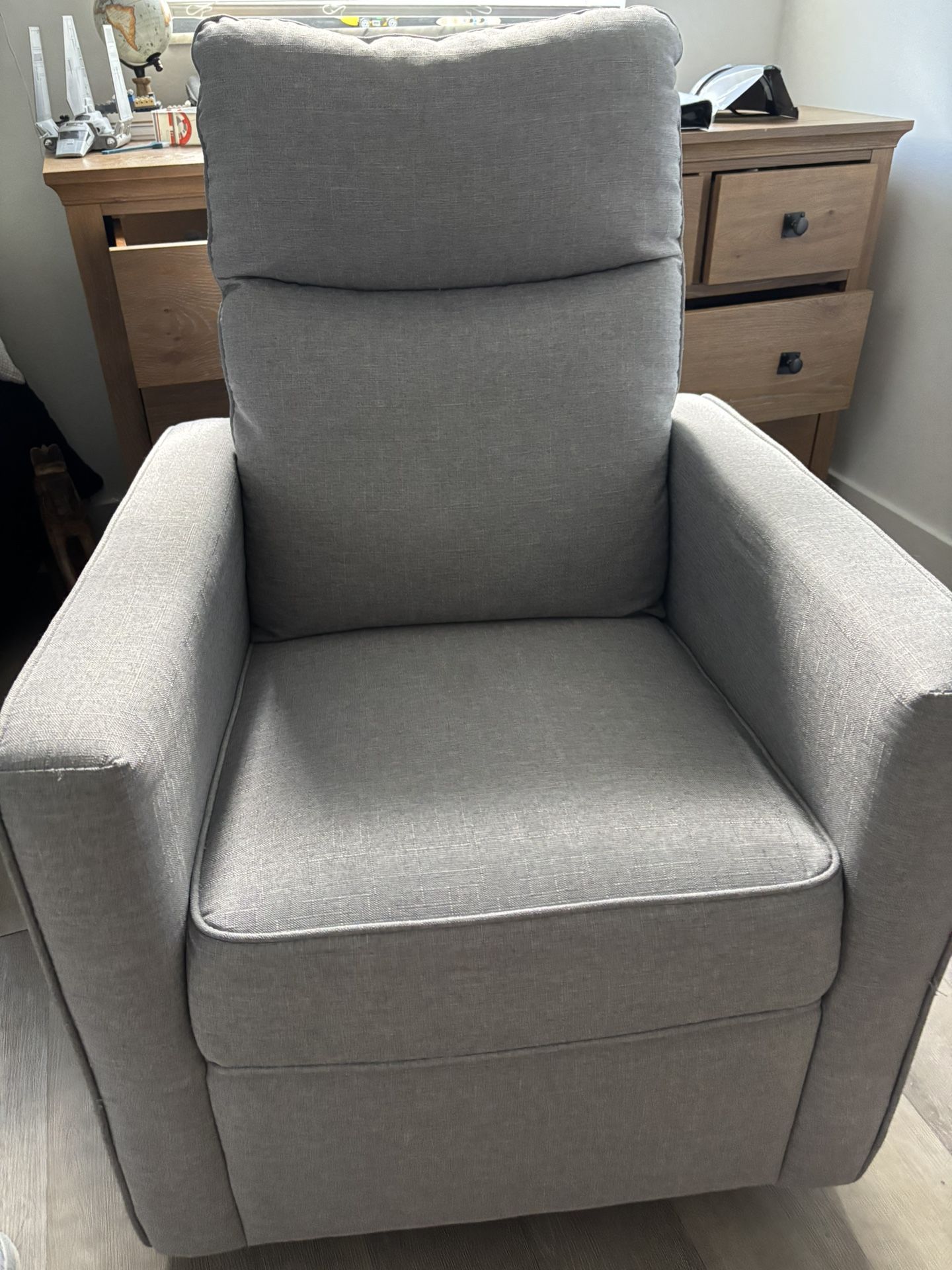 Nursery Chair 
