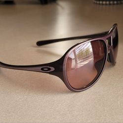 Oakley TwentySix.2 Dark Plum w/ G40-Black Gradient Lenses
