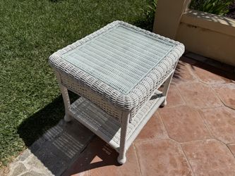 Shabby Chic White Wicker Table With Glass Top