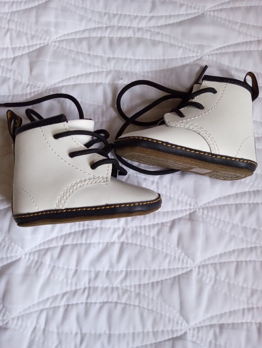 Dr. Martens 1460 Crib Size 2 