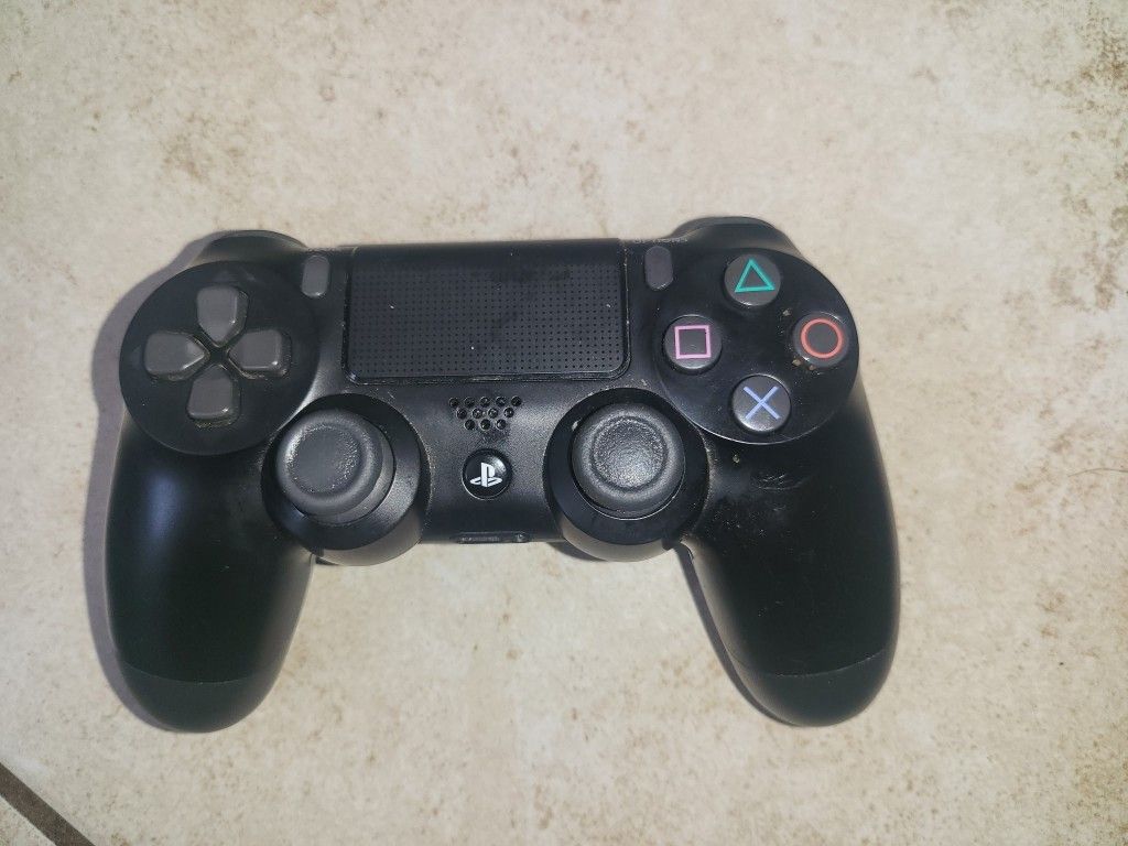 PlayStation 4 Controller
