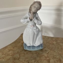 Lladro “Communion Girl”