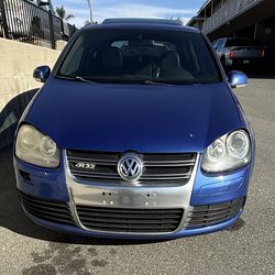 Volkswagen R32