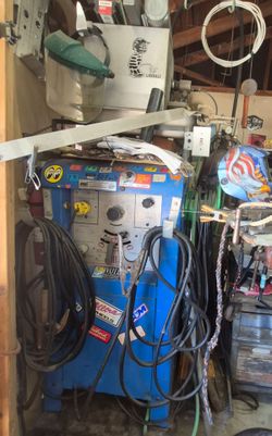 Miller MIG Welder with Cables