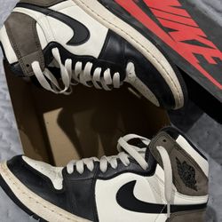 Jordan 1 Mocha 