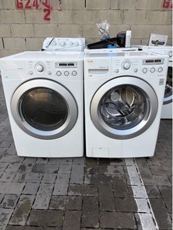 LG Gas Washer and Dryer Set
