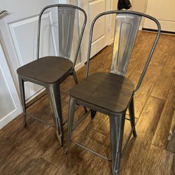Bar Stool/Chairs