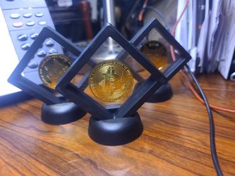 BITCOIN & CRYPTO COINS LAYERED AND FRAMED
