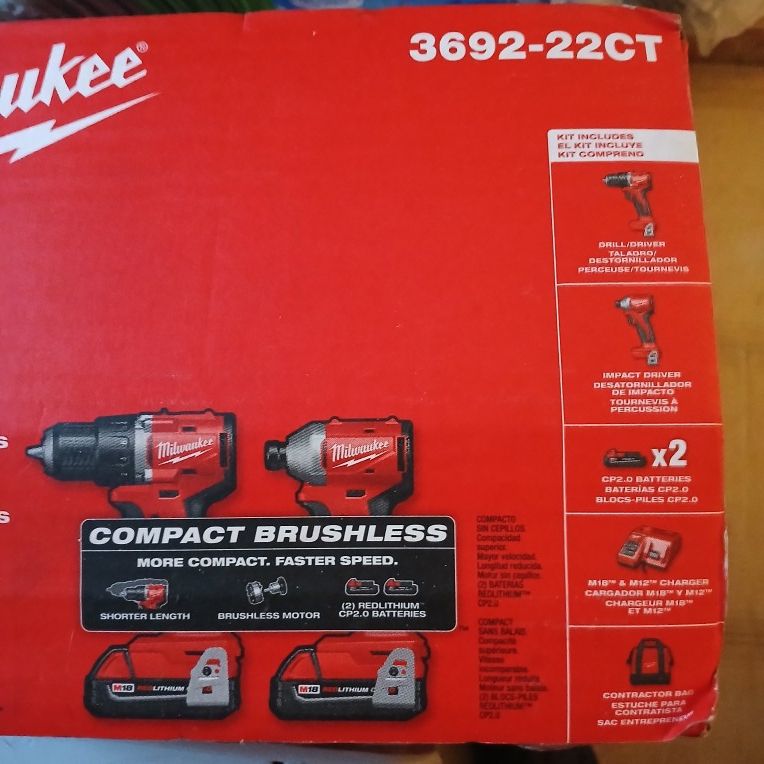 Milwaukee M18 DRILL/DRIVER/BATTERY COMBO