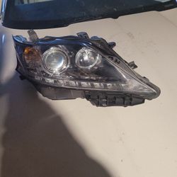 Lexus RX 350 Headlight 