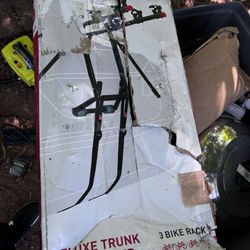 Like New 3 Bike Rack For Trunk