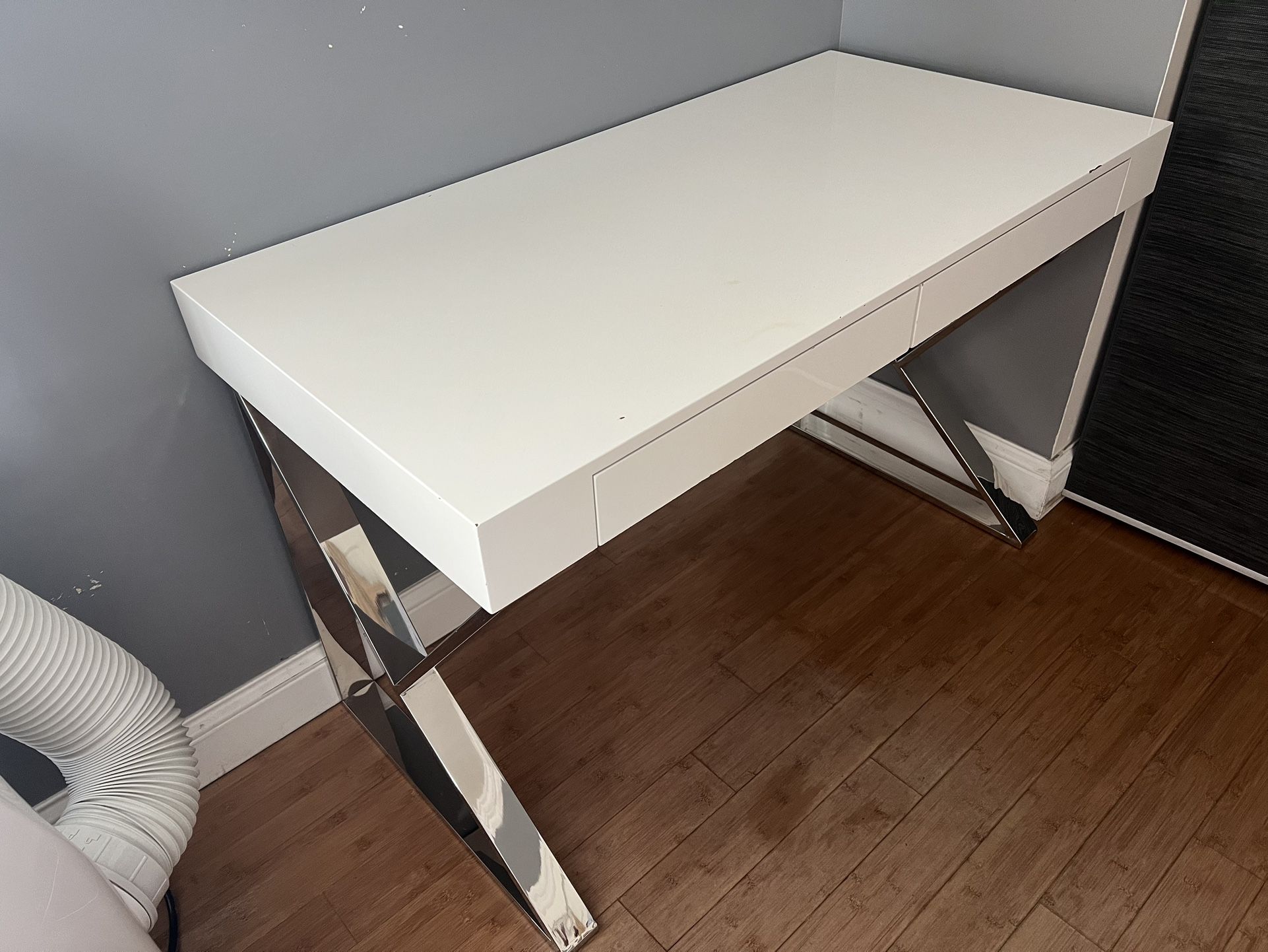 Modern White Desk/Vanity 