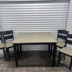 Kitchen Table With Extension 4 Chairs & Bench
