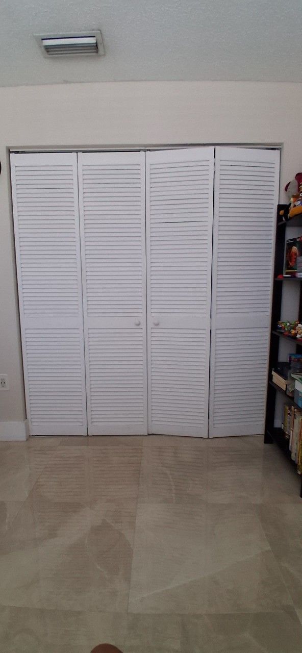 Puerta De Clóset En Exelentes Condiciones.