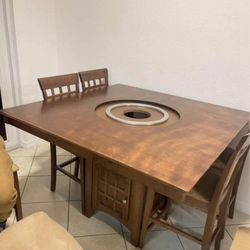 COMEDOR DE 8 SILLAS  CRISTAL ROTATIVO EN EL CENTRO