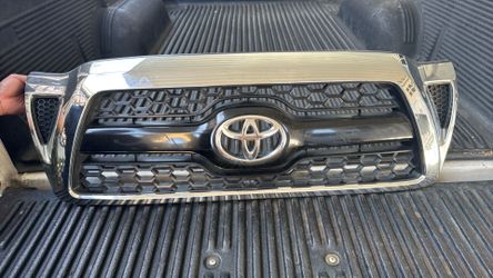 Parrilla para enfrente Toyota