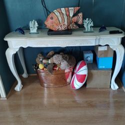  4 Pc Living Room Set. Marble Top., Claw Feet. Cream Color. Console Table 56" X 18" X 29 1/2 " Tall. Coffee Table 40 X 40 X 19 1/2 ". Each End table 2