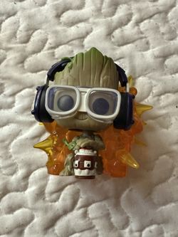 Funko Pop Marvel: I Am Groot - Groot with Cheese Puffs Vinyl Bobblehead
