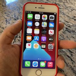 iPhone 8 Excellent Condition Brand New Battery W/ Genuine Apple Case And Charger 