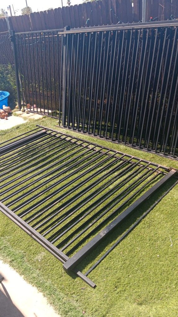Pool Fencing