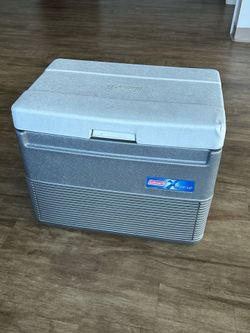 Coleman Xtreme Cooler / Ice Chest