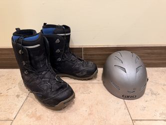 Salomon Snowboarding Boots Size 12.5 Mens Plus Helmet