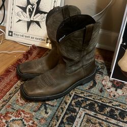 Men’s Size 8.5 Cowboy Boots