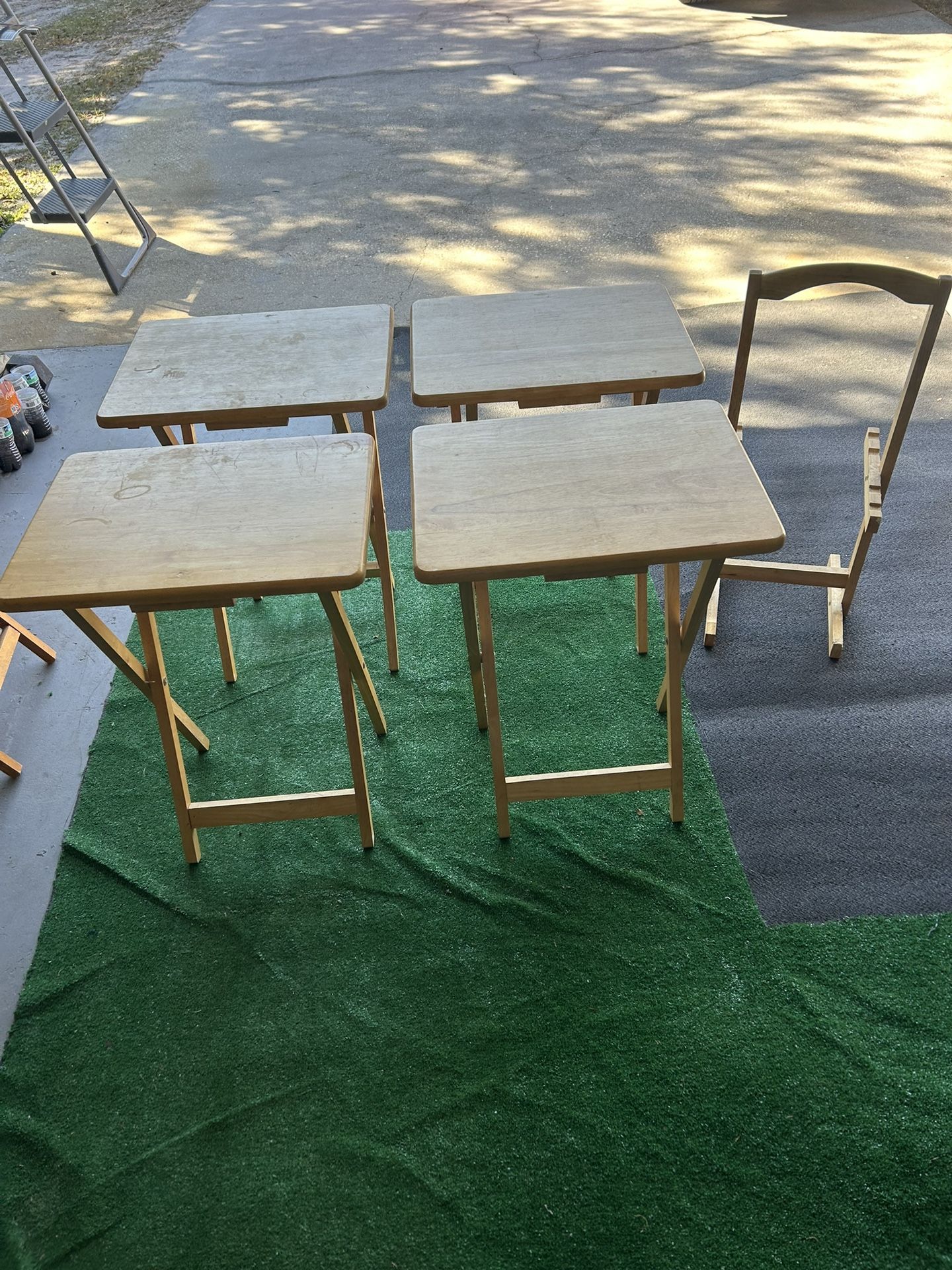 Folding Tables