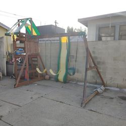 3 SEAT Swing Set with Slide