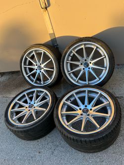 19 Inch Rohana RC10 5x112 staggered rims with tires