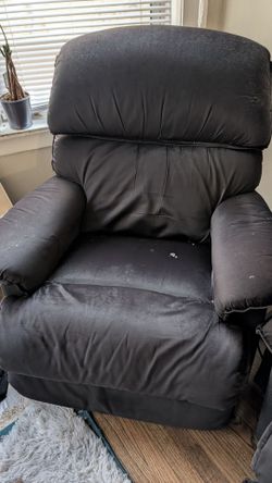Name your price La-Z-Boy black recliner (pick up only?