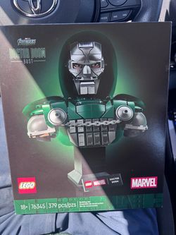 Lego Dr Doom Bust