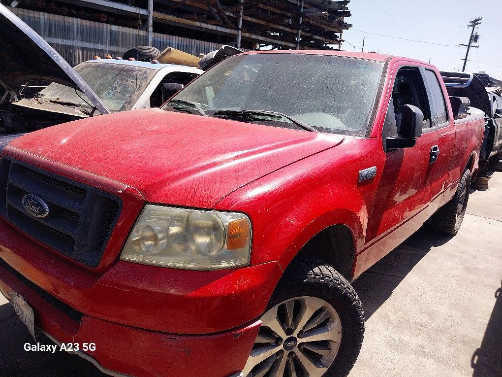 2004 Ford F150 For Parts