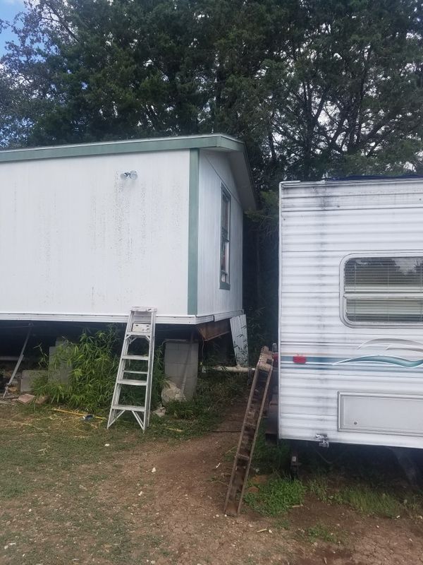 14x70 Schultz mobile home three bedrooms 2 bath for Sale in Cedar Park