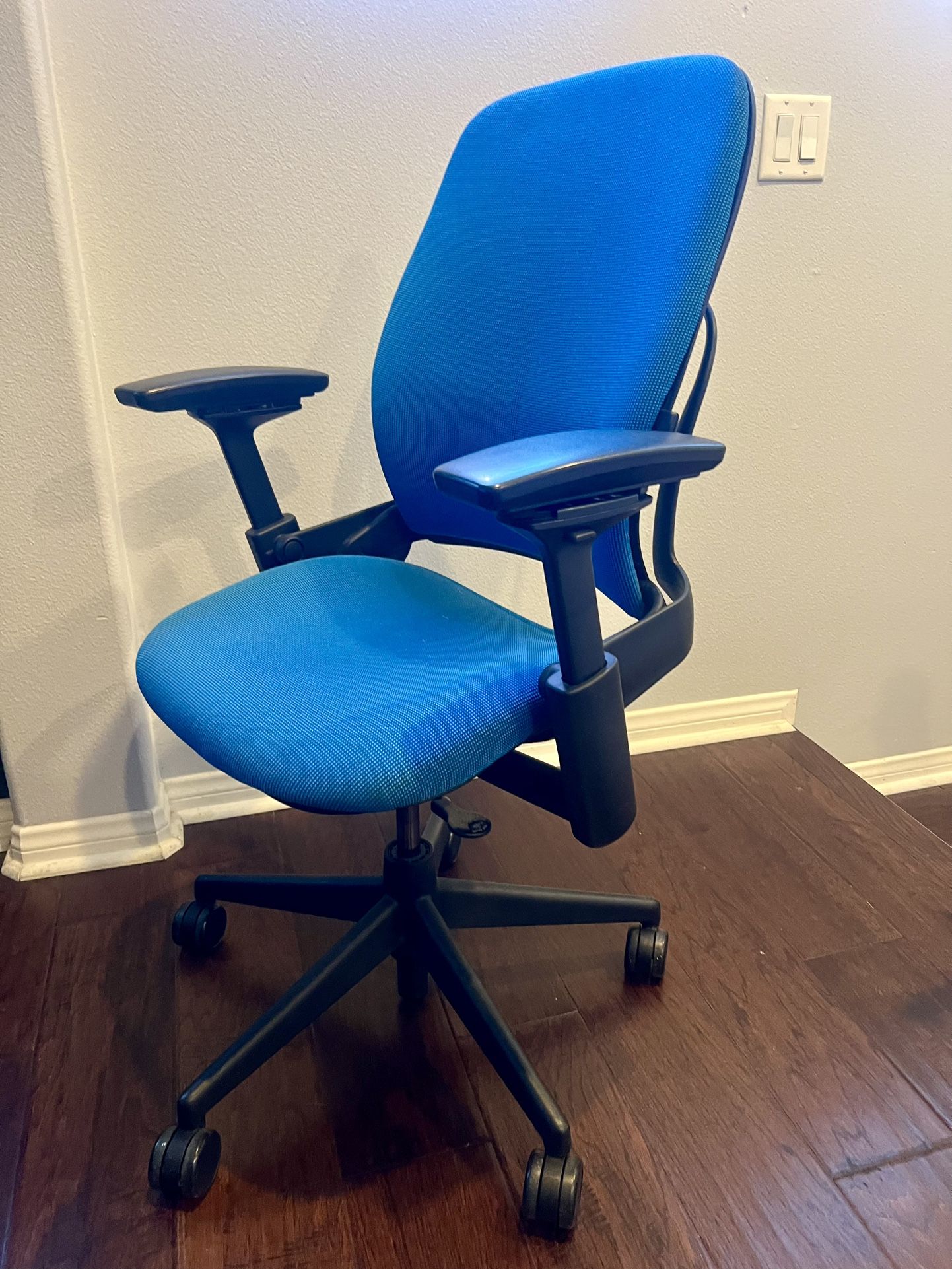 Steelcase Leap V2 Office Chair