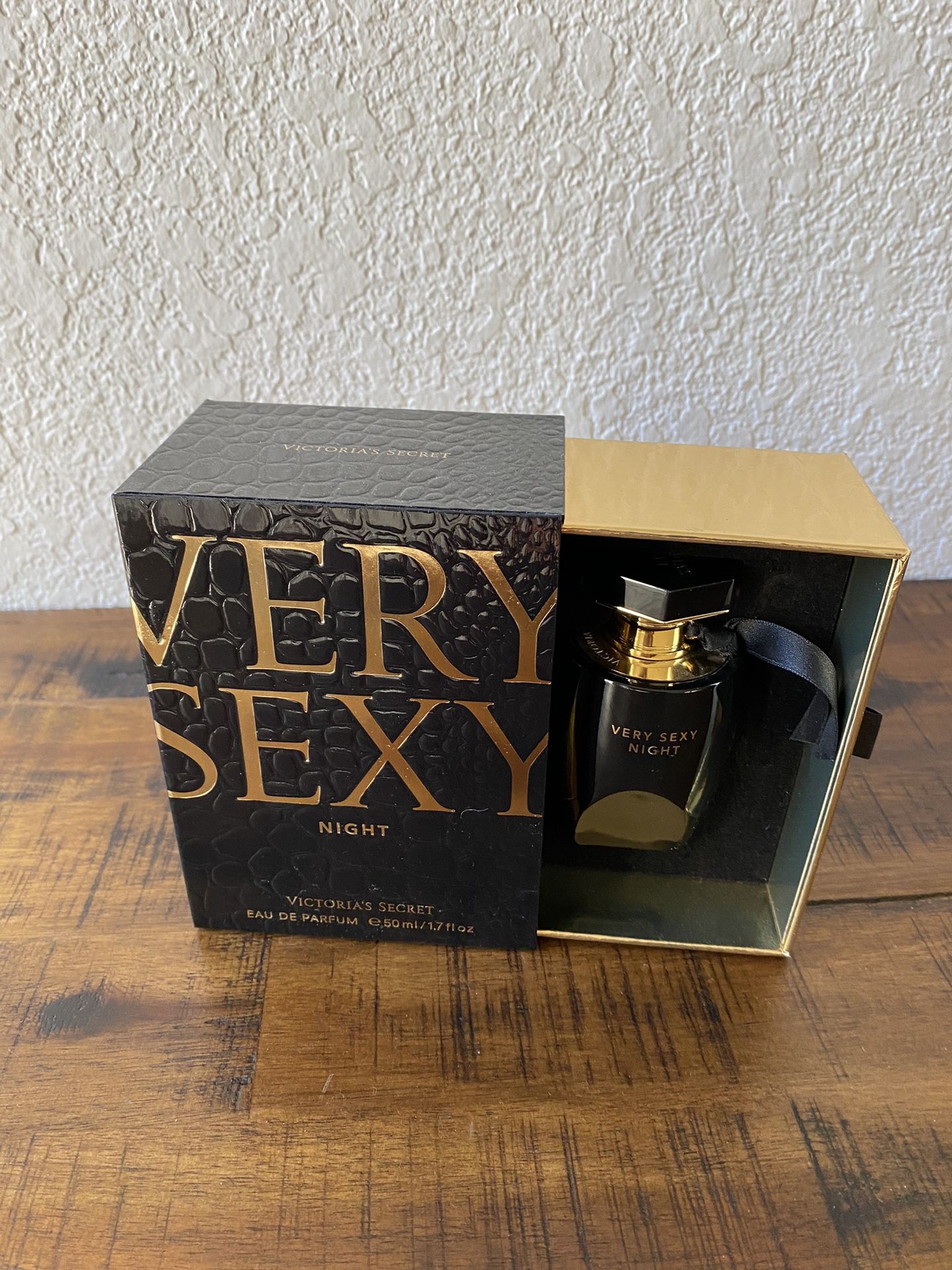 Victoria’s Secret Very Sexy Perfume 1.7 Oz