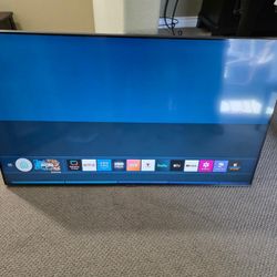 Samsung 50” 4K Crystal UHD Smart TV (UN50TU700D) 7