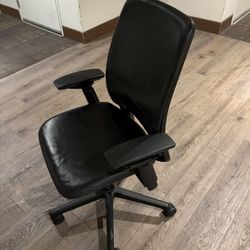 Steelcase Amia Office Chair 