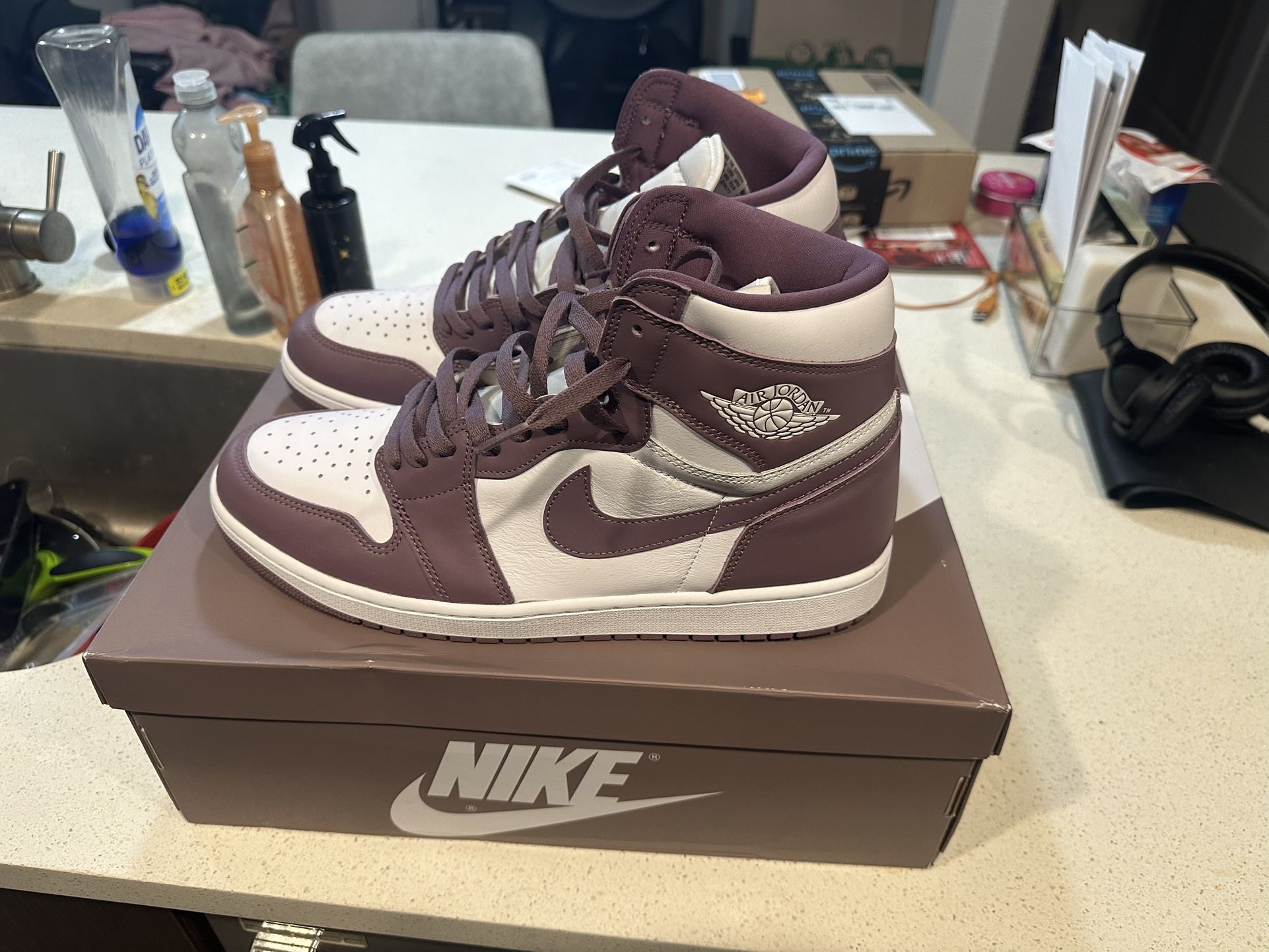 Jordan Retro High OG Men's Mauve Shoe
