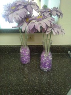 Floor pot set with crystals and flower