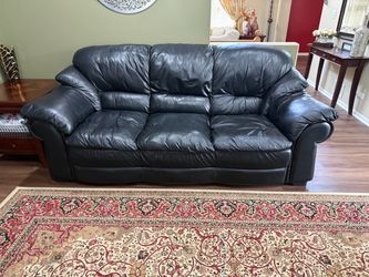Leather sofa set