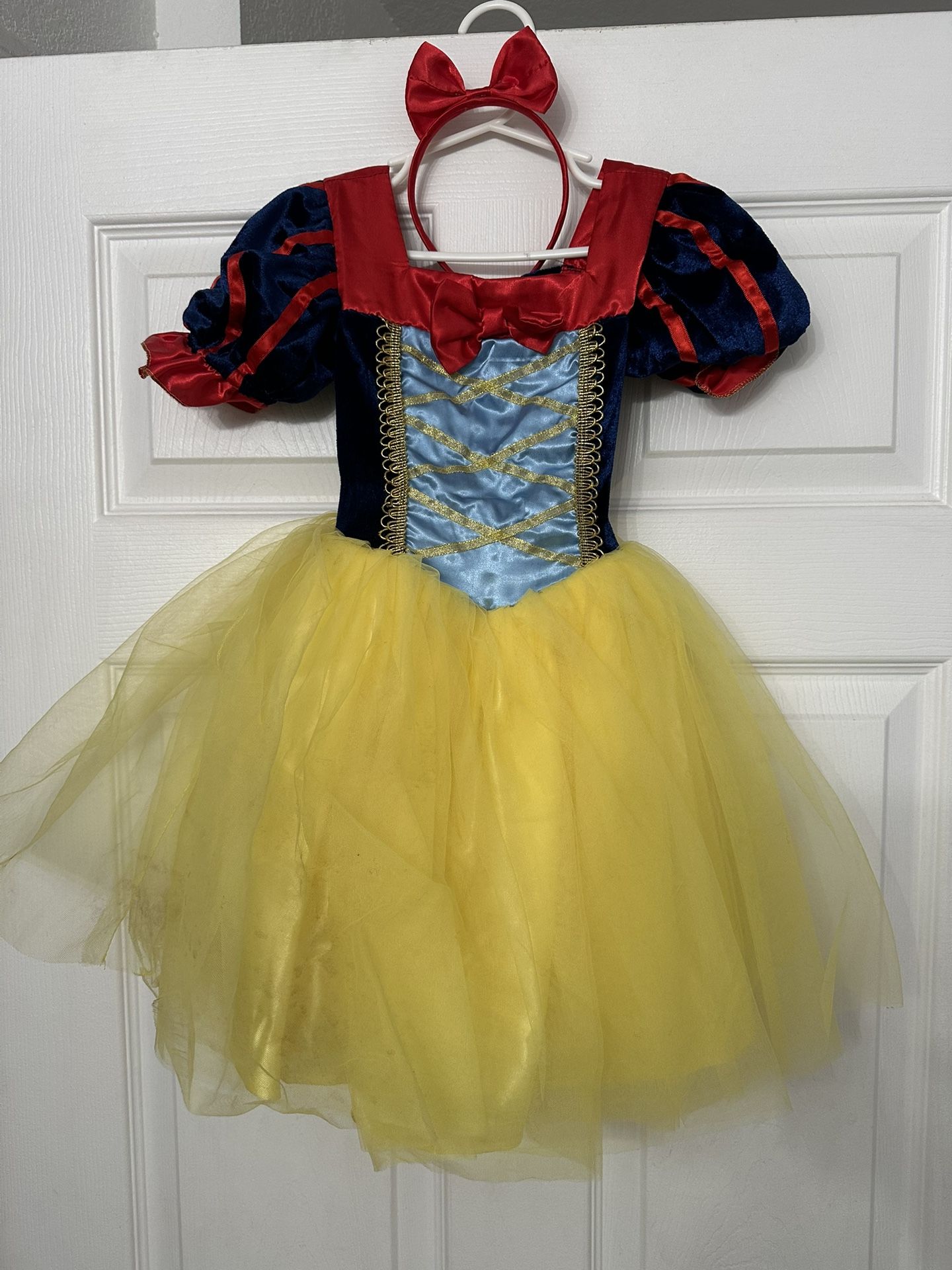 Snow White Costume