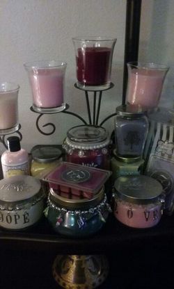 Vendo velas y lamparas de todo estilo y precios,deje su ☎ y le regresare su llamada.