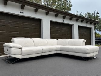 Couch/Sofa Sectional - Leather - Delivery Available 🚛