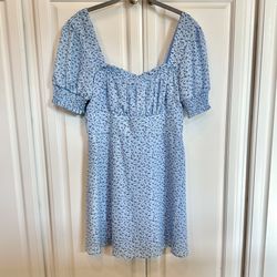💙 Darling light blue floral dress, size large