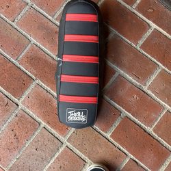 Thrill seekers Seat