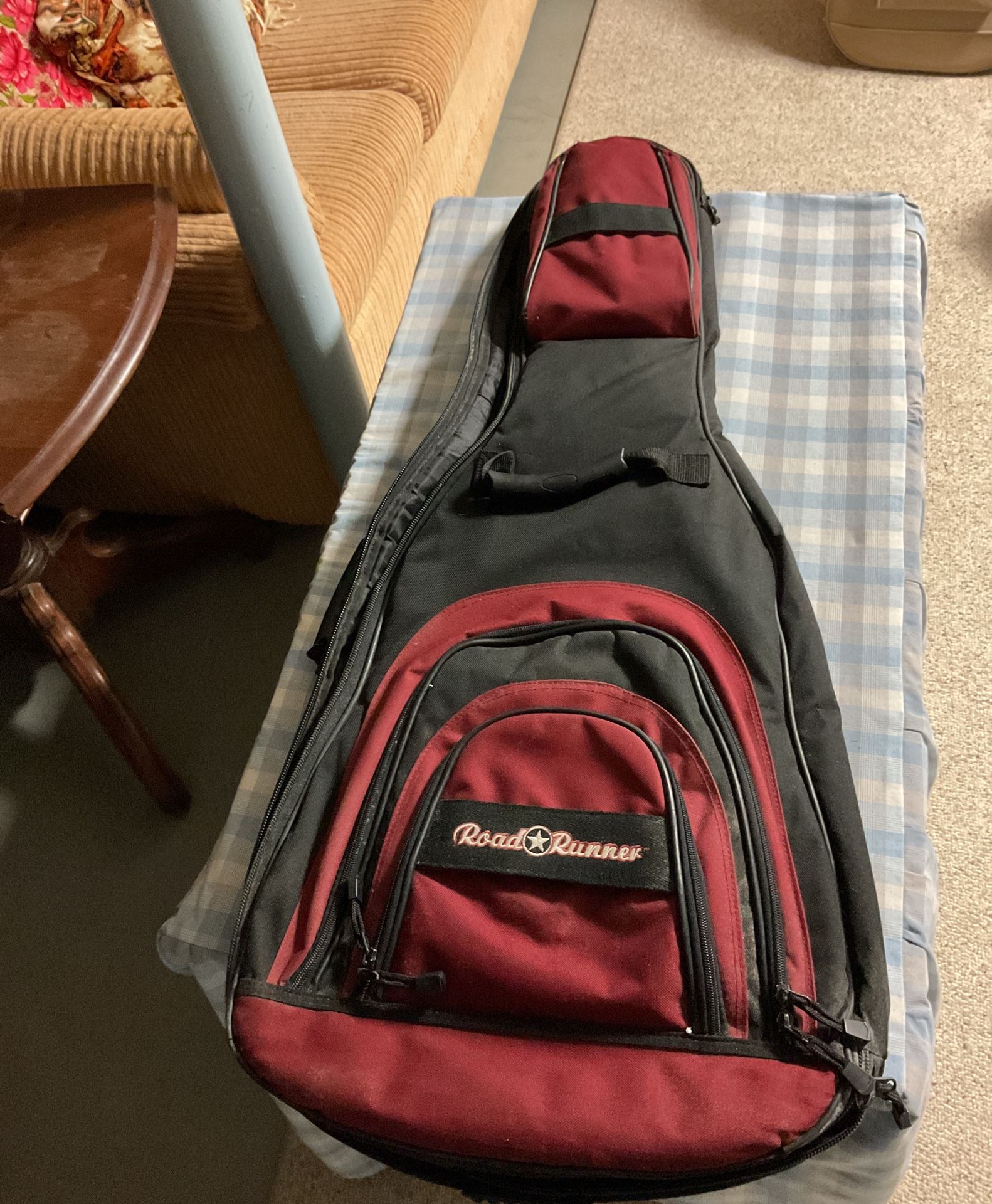 Road Runner Soft Guitar Case